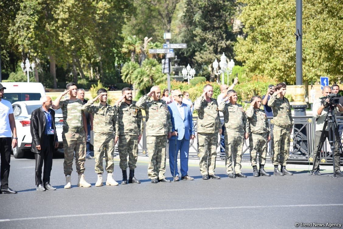 Azerbaijan holds minute of silence on occasion of Remembrance Day [PHOTO/VIDEO] - Gallery Image