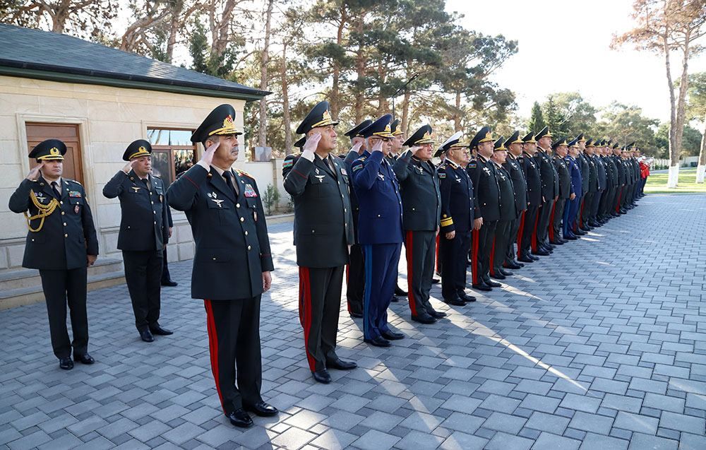 Top brass pays tribute to memories of martyrs on Remembrance Day [PHOTO/VIDEO] - Gallery Image
