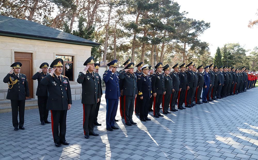 Top brass pays tribute to memories of martyrs on Remembrance Day [PHOTO/VIDEO] - Gallery Image