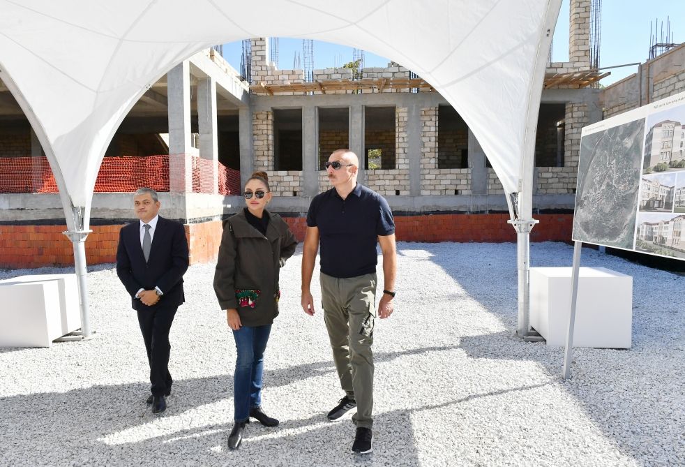 President Ilham Aliyev viewed progress of construction works at building of secondary school No1 in Shusha [PHOTO/VIDEO]
