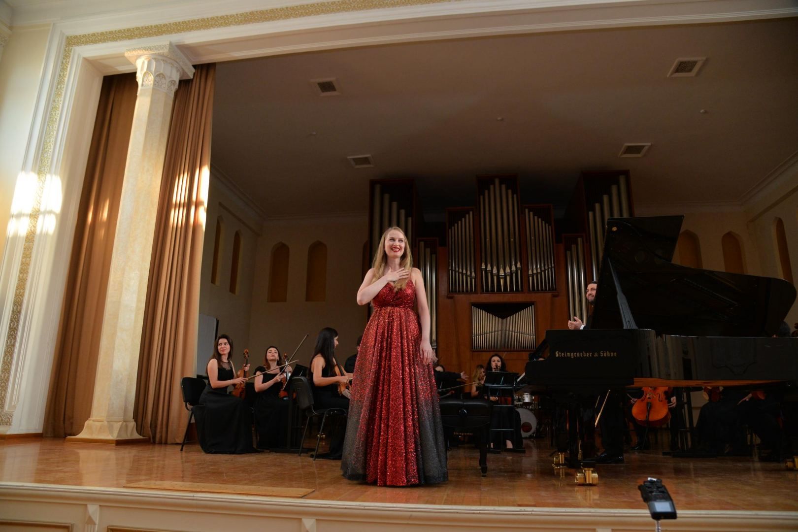 German-Russian pianist thrills Baku audience [PHOTO] - Gallery Image