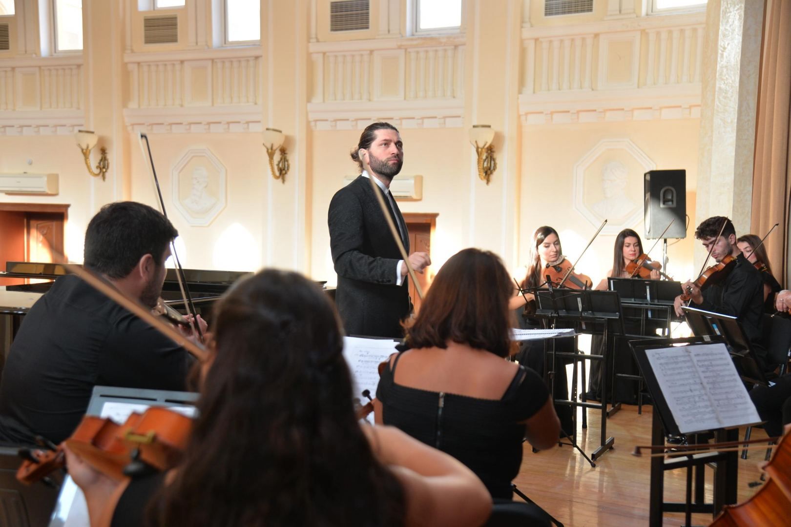 German-Russian pianist thrills Baku audience [PHOTO] - Gallery Image