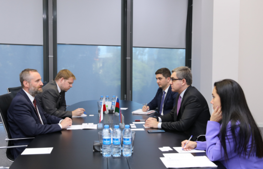 Azerbaijan, Poland discuss possibility of holding business forum