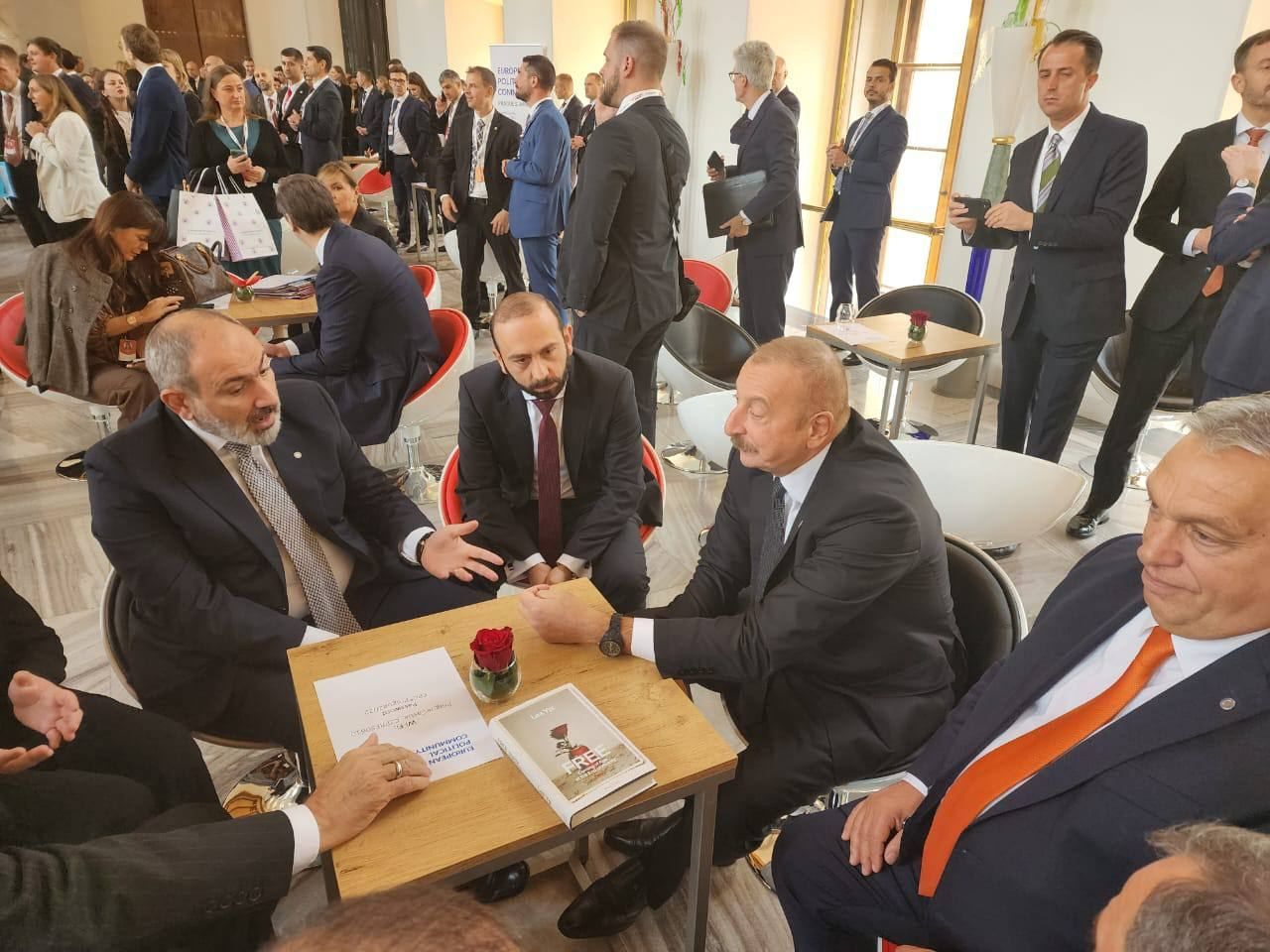 President Ilham Aliyev, Turkish President Recep Tayyip Erdogan, and Armenian PM meet in Prague [PHOTO/VIDEO]