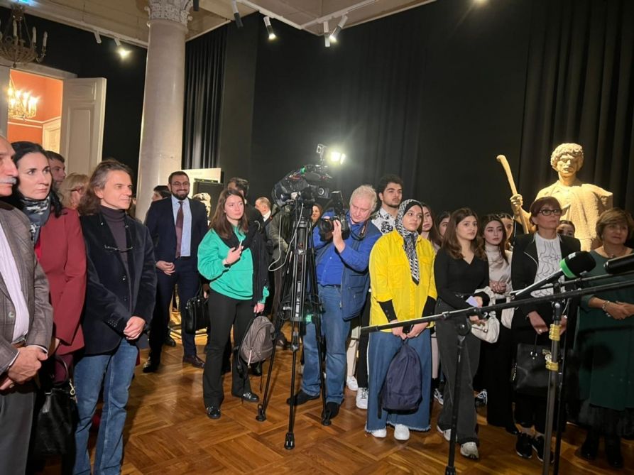 Works of Azerbaijani sculptors on display in Moscow [PHOTO] - Gallery Image