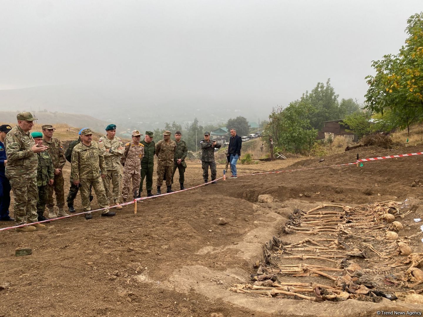 Military attachés accredited to Azerbaijan inspect recently discovered mass grave site in Karabakh [PHOTO]