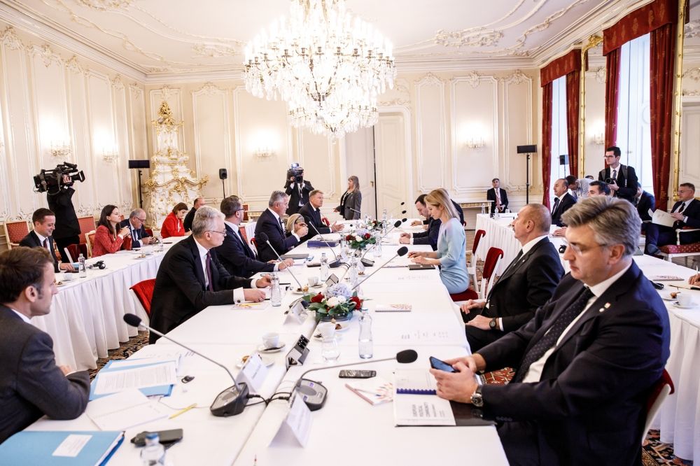 President Ilham Aliyev takes part in roundtable discussions on Peace and Security on European continent in Prague [UPDATE]