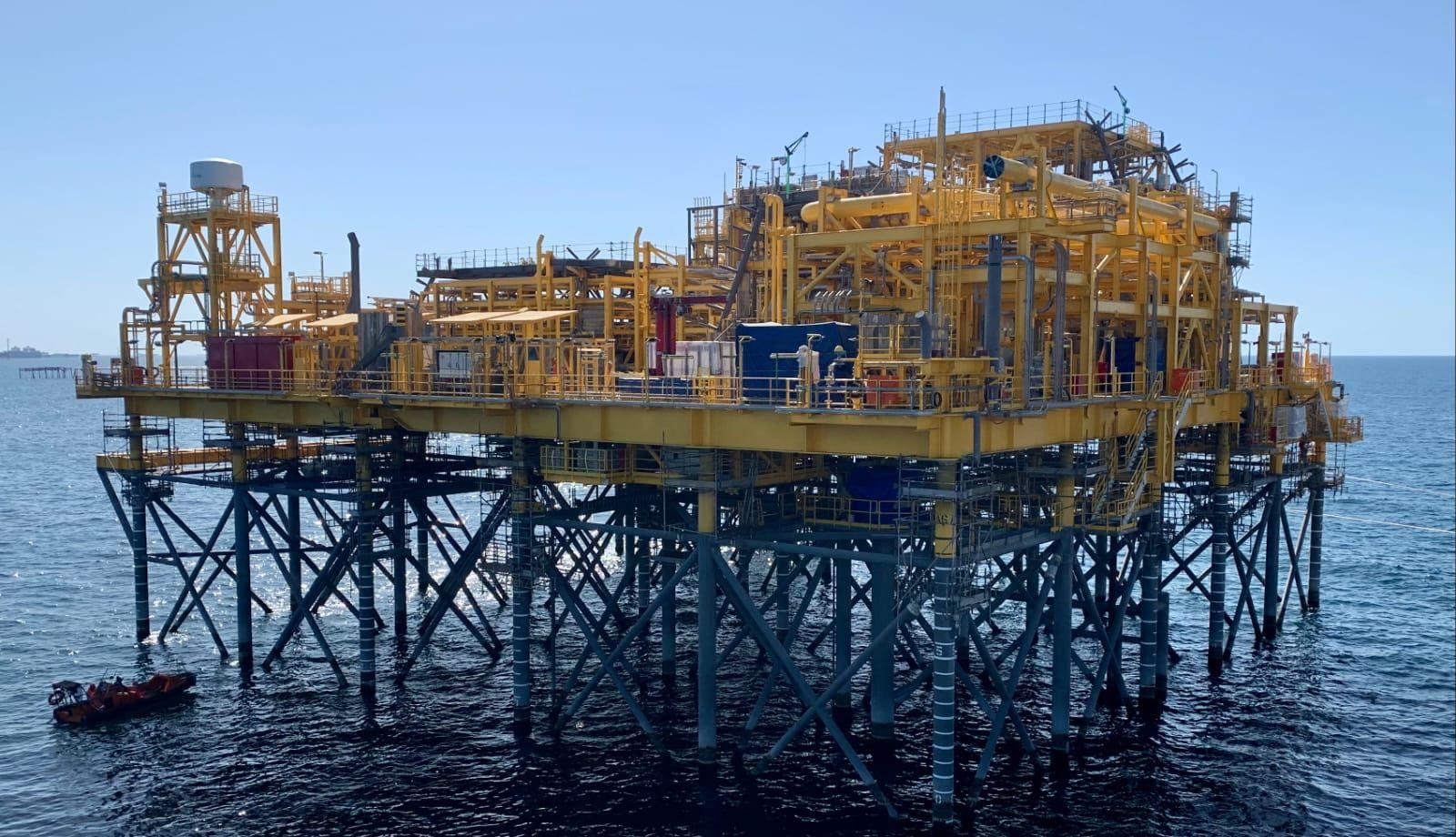 JOCAP completes offshore installation of Absheron EPS modules [PHOTO] - Gallery Image