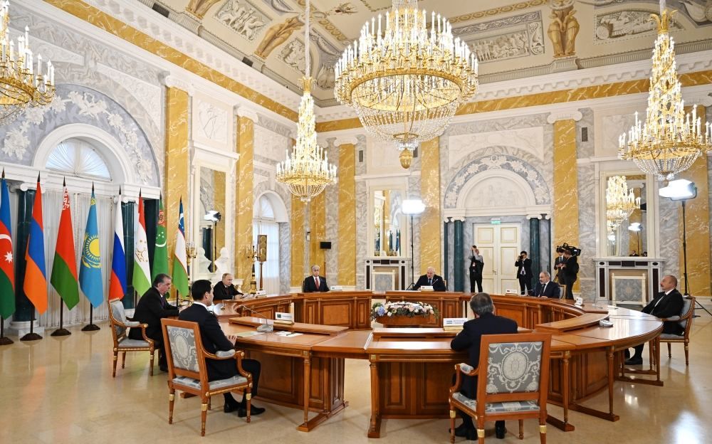 President Ilham Aliyev attends informal meeting of CIS heads of states in Saint Petersburg [PHOTO] - Gallery Image