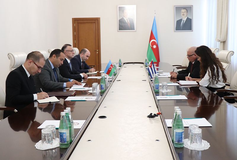Azerbaijan, Cuba discuss cooperation in healthcare sector