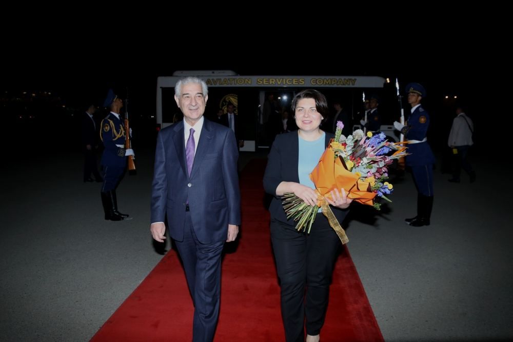 Moldovan PM arrives in Azerbaijan
