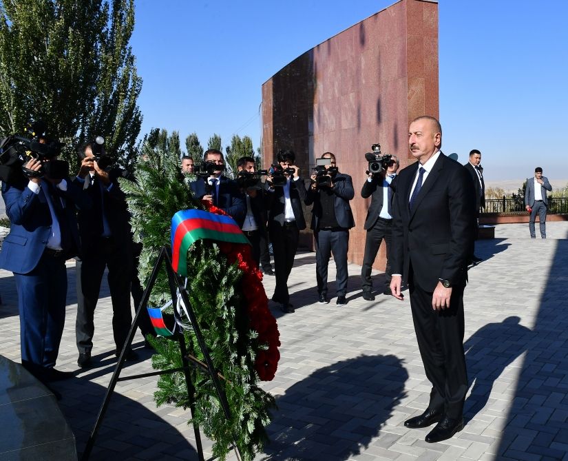 Azerbaijani president visits Ata-Beyit National Historical & Memorial Complex in Bishkek [PHOTO/VIDEO]