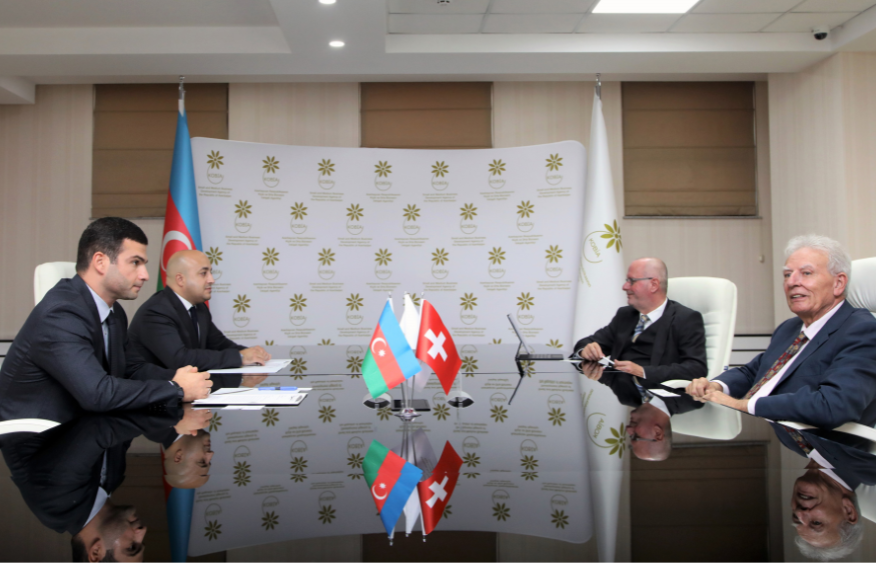 Baku, Bern discuss prospects for alternative energy cooperation