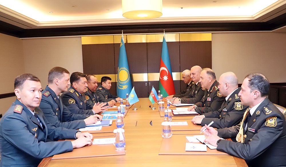 Azerbaijan, Kazakhstan eye prospect military co-op, regional situation