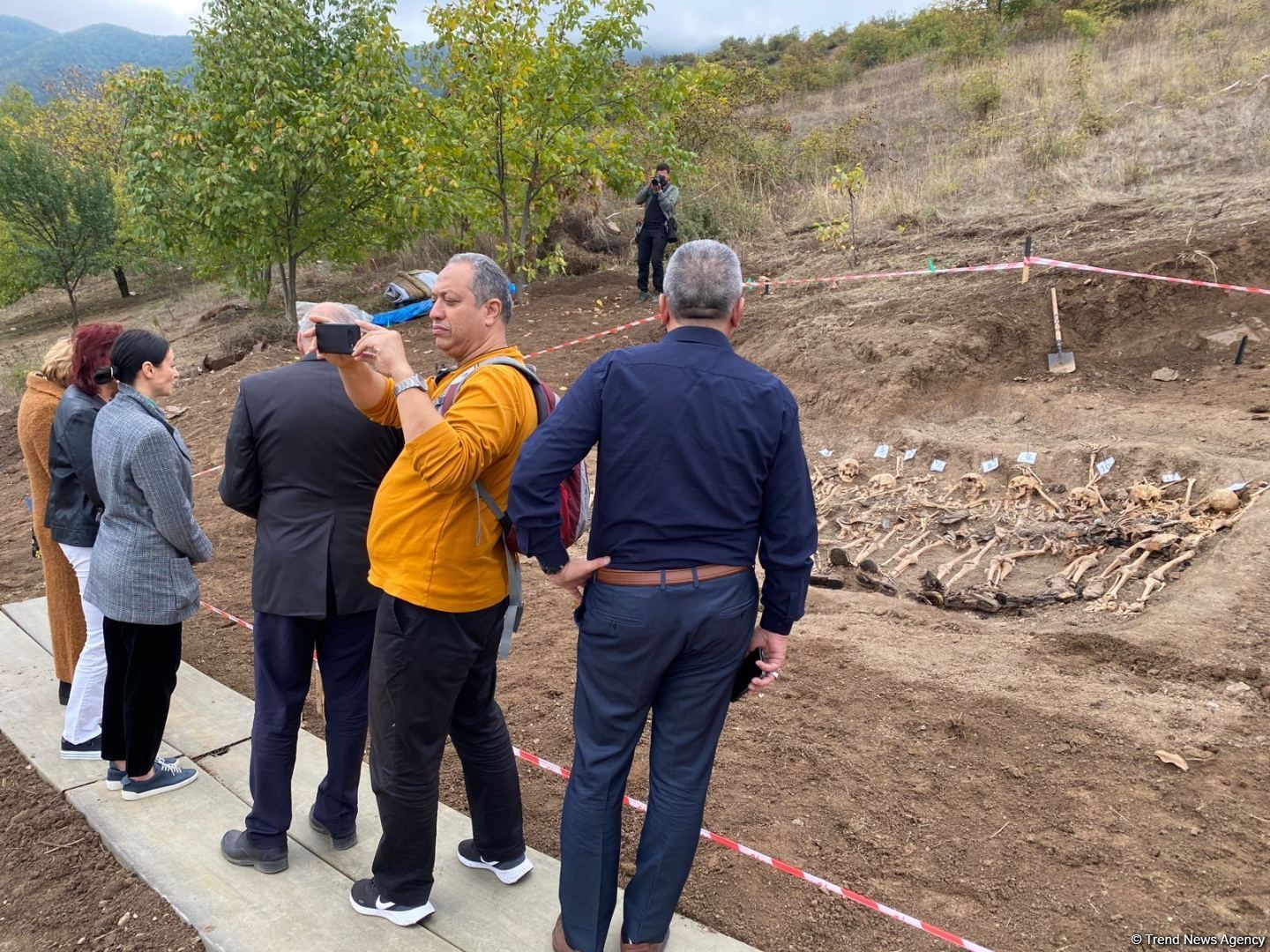 Foreign experts, NGO representatives visit mass grave site in Azerbaijan's Edilli [PHOTO] - Gallery Image