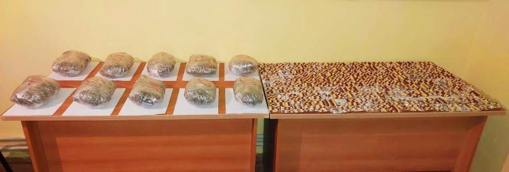 Border guards seize over 22 kg of drug on border with Iran [PHOTO] - Gallery Image