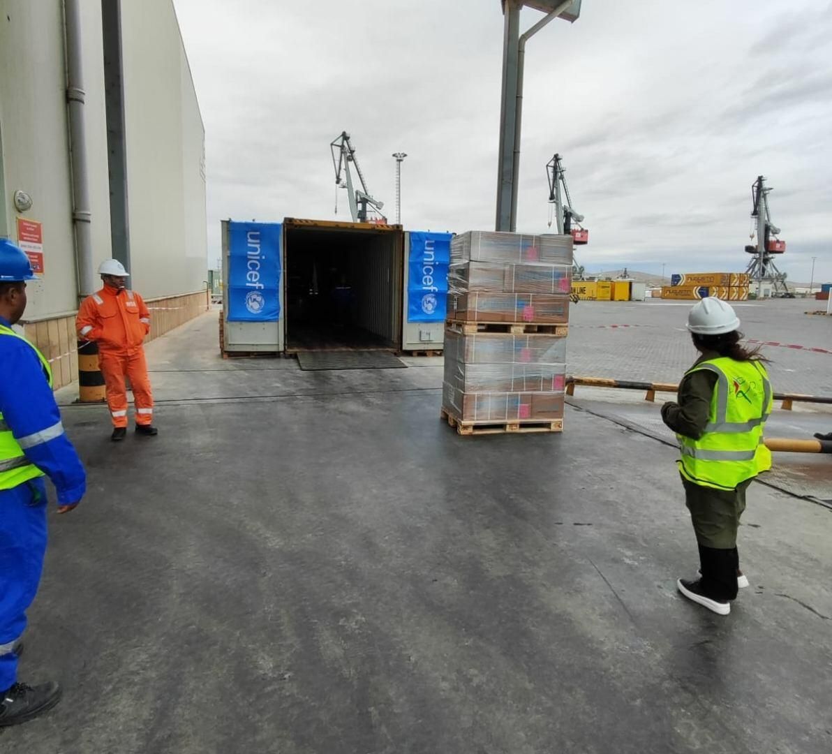 Baku port receives humanitarian aid for Afghanistan [PHOTO]