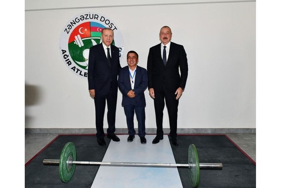 President Ilham Aliyev demonstrates excellent physical shape [VIDEO]