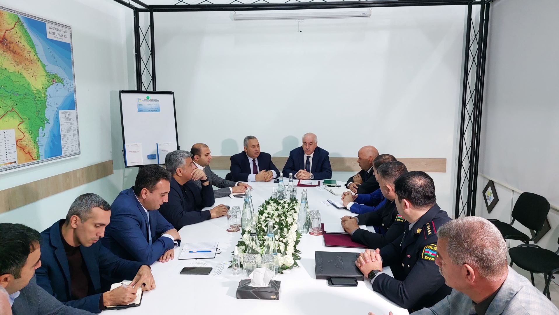 Azerbaijani state structures hold meeting on transport regulation in Baku [PHOTO]