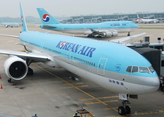 Korean Air plane overshoots runway, airport closed in central Philippines