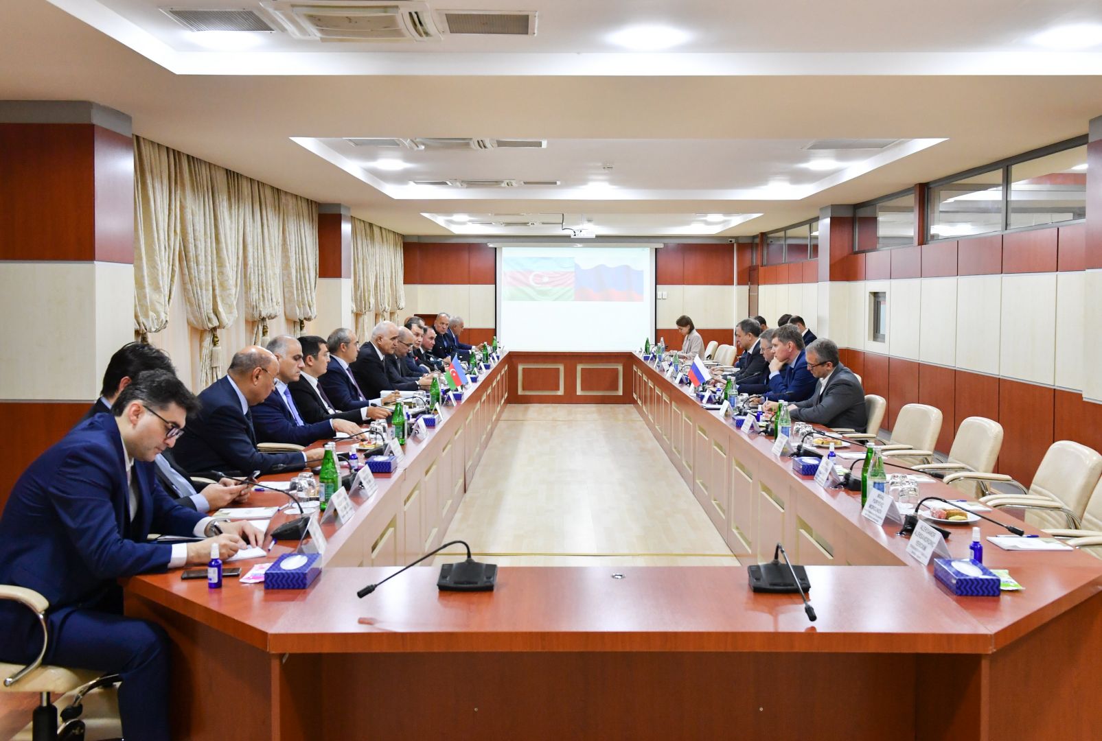 Baku, Moscow discuss infrastructure modernization at checkpoints [PHOTO]