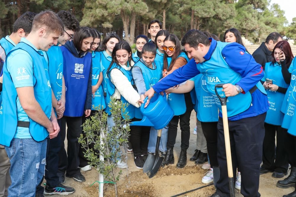 Leyla Aliyeva takes part in Green Marathon campaign [PHOTO]