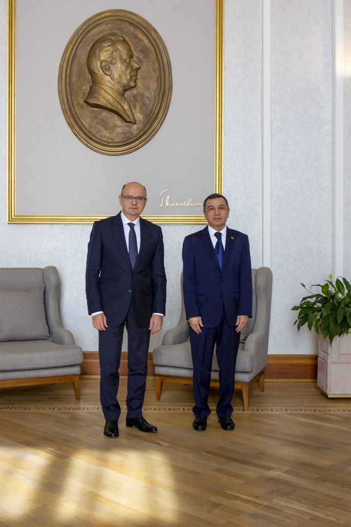 Azerbaijan, Turkmenistan discuss energy cooperation dev't