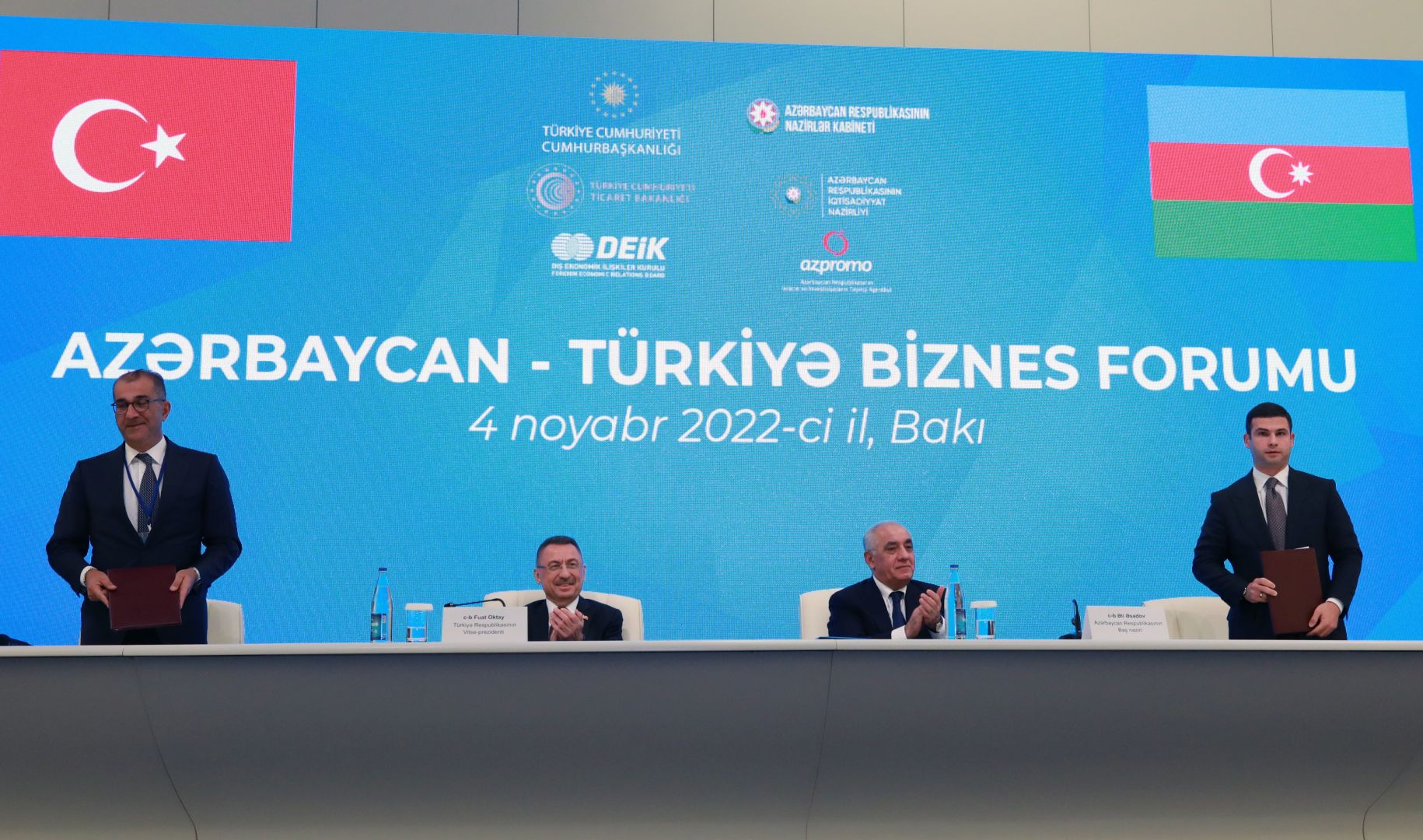 Azerbaijan, Turkiye ink various MoUs within business forum [PHOTO]