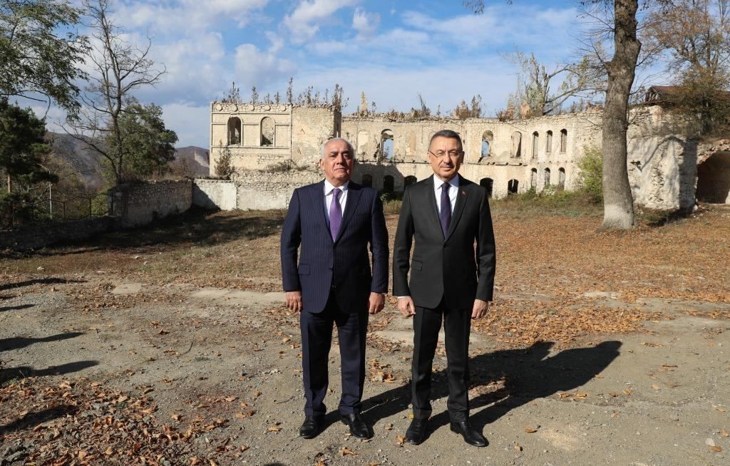 Azerbaijani PM, Turkish VP pay visit to liberated Shusha [PHOTO]