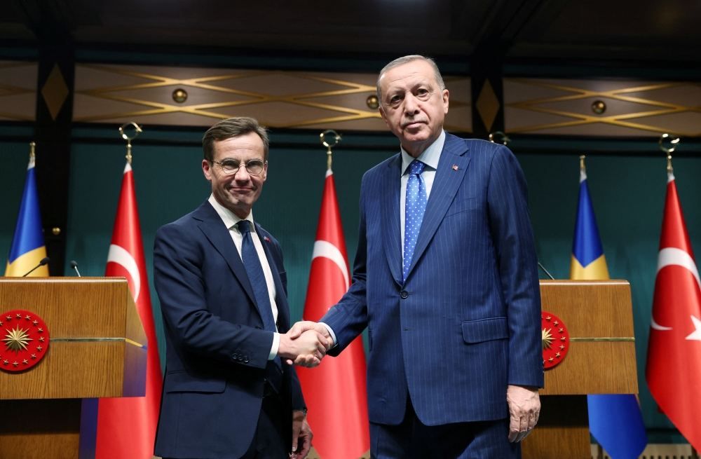 Türkiye, Sweden vow to expand ties amid NATO talks