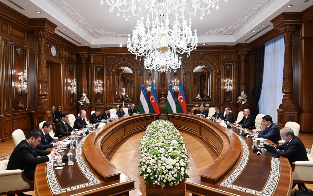 President Ilham Aliyev meets with Uzbek President in Samarkand [PHOTO/VIDEO]