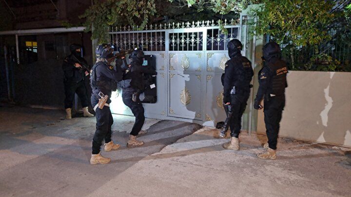 Police in Turkiye's Adana arrest five PKK operatives