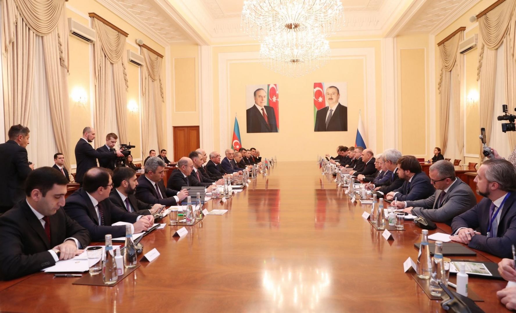 Azerbaijani, Russian premiers eye development & deepening of all-out co-op [PHOTO]