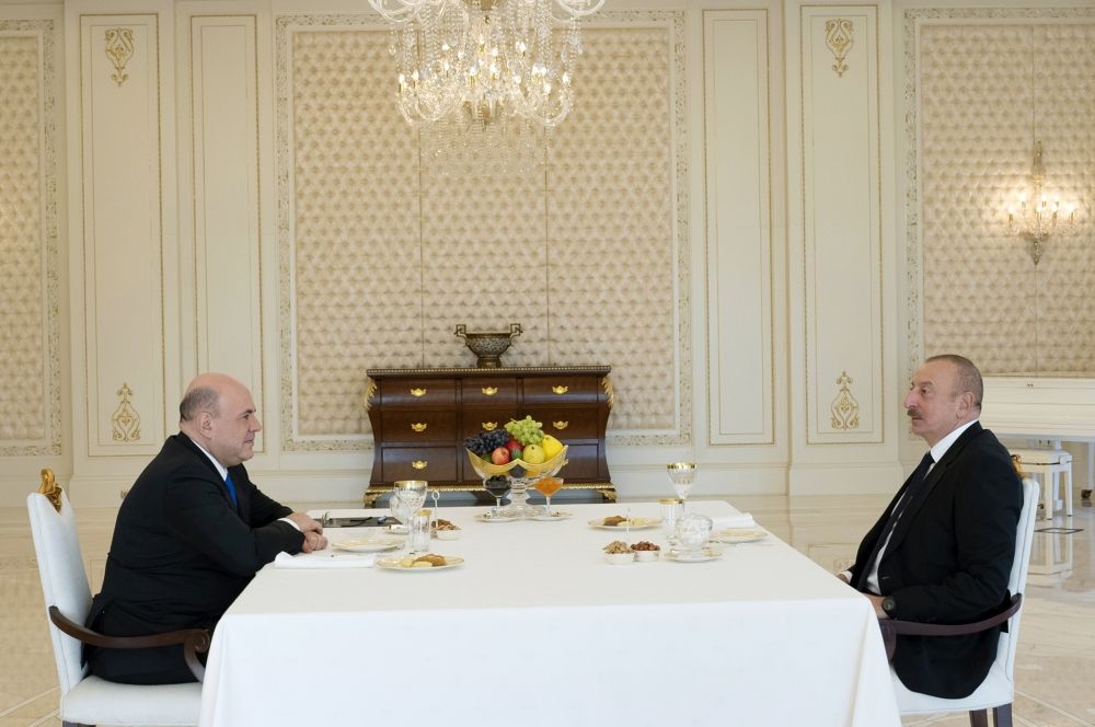 Azerbaijani president holds one-on-one meeting with Russian premier [PHOTO]
