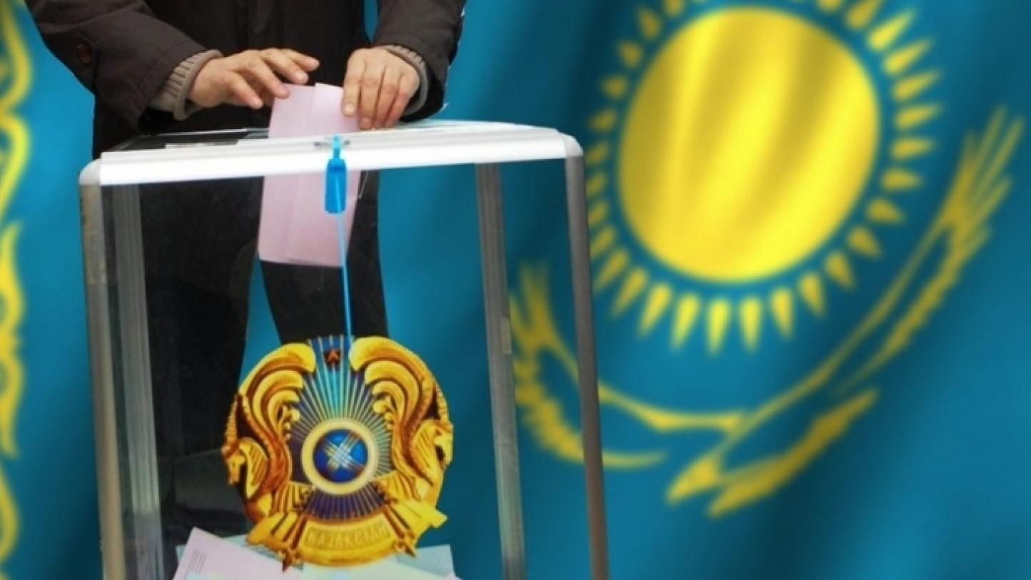 Polling station opens in Baku for Kazakh presidential polls