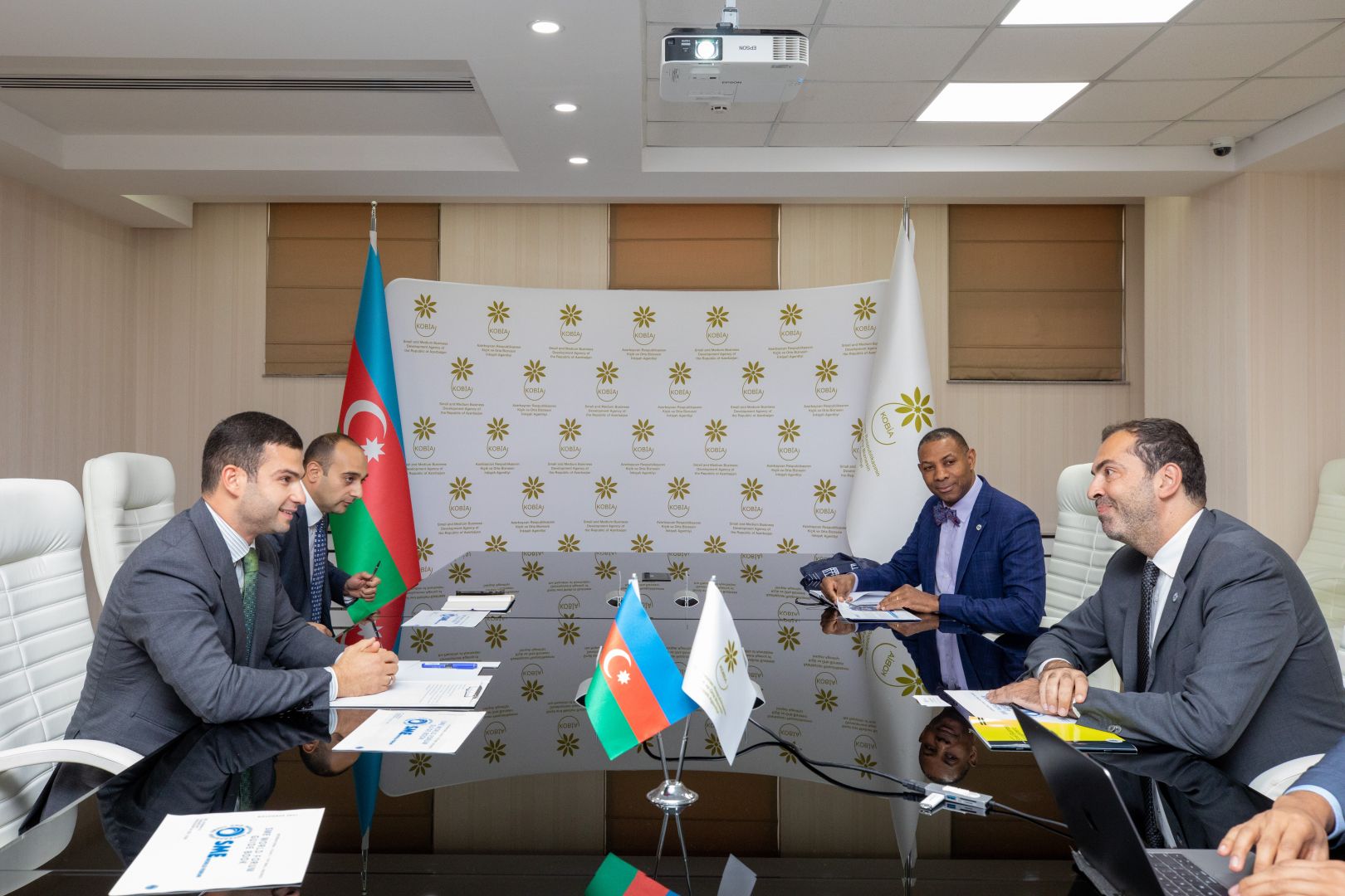 Azerbaijan, ICSB mull entrepreneurship dev’t among youth