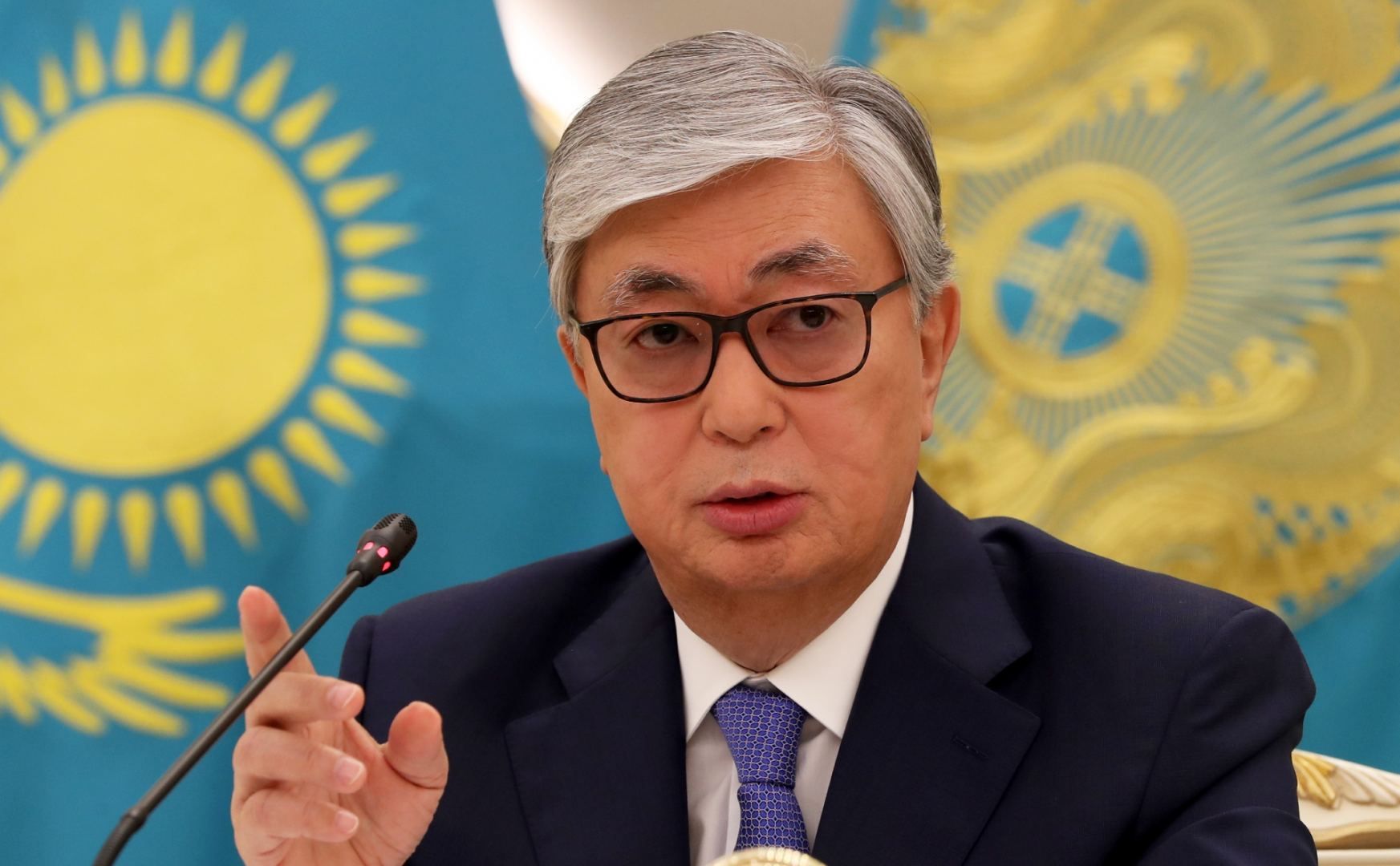 President of Uzbekistan congratulates Tokayev on his convincing victory