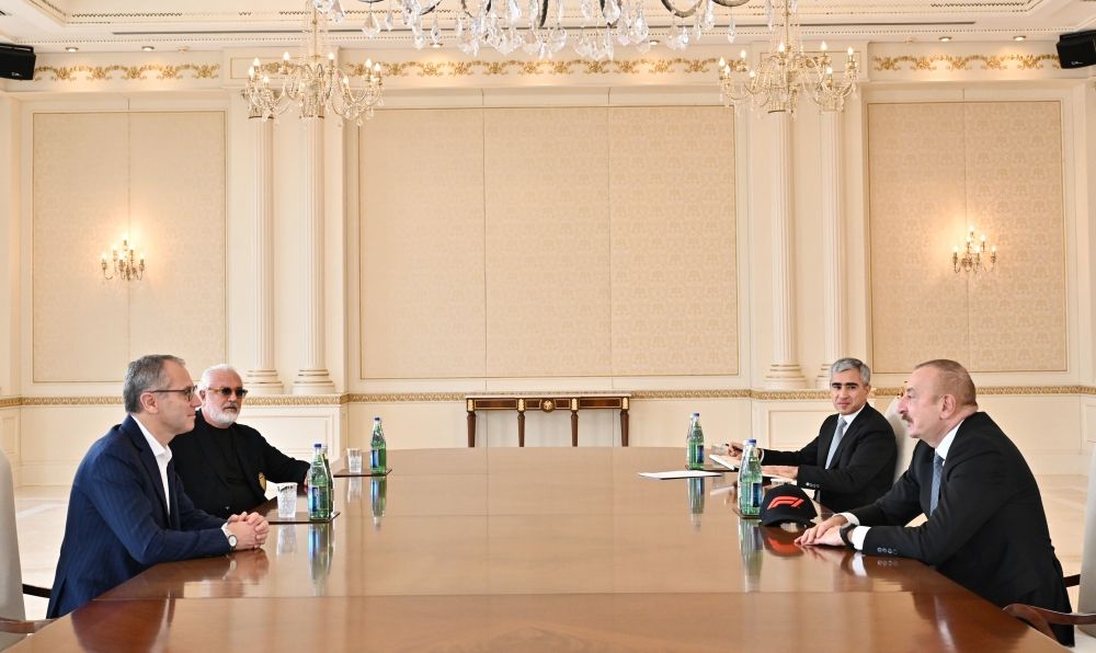 Azerbaijani president receives chairman of board & consultant of Formula 1 Group [UPDATE]