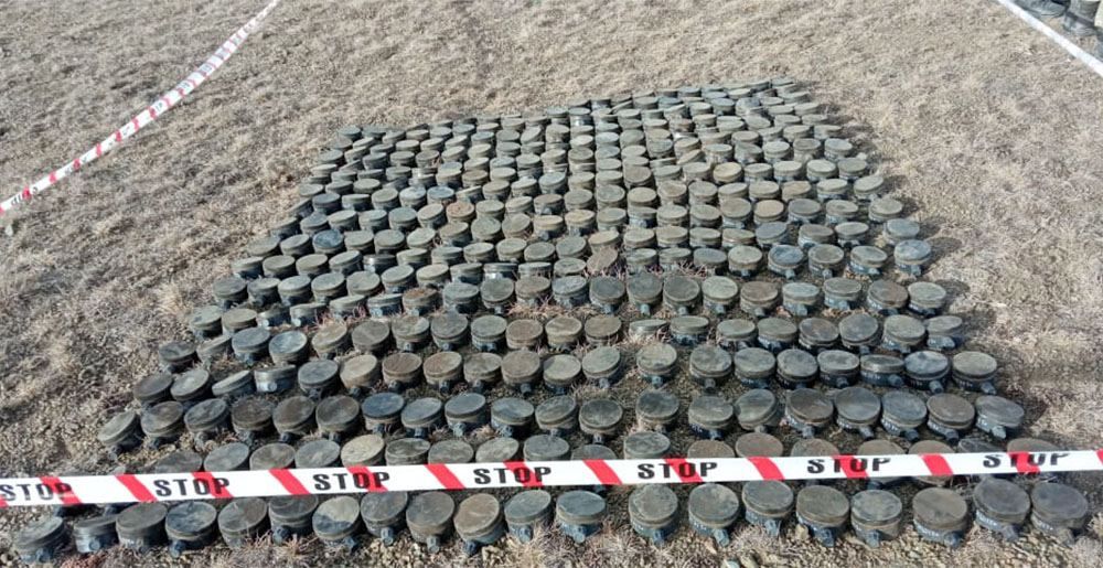 Azerbaijan defuses Armenia-made anti-personnel mines in Saribaba height [PHOTO]