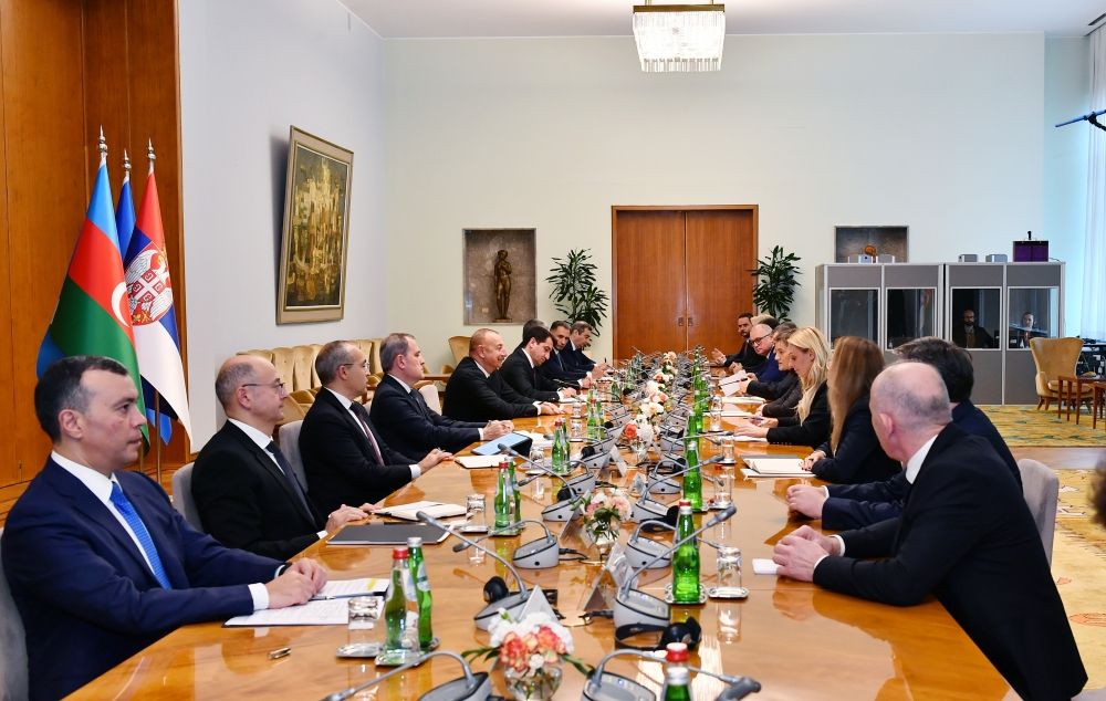President Ilham Aliyev holds expanded meeting with Serbian premier [PHOTO/VIDEO] - Gallery Image