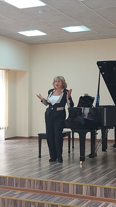 Israeli pianist gives master class at Baku Music Academy [PHOTO] - Gallery Image