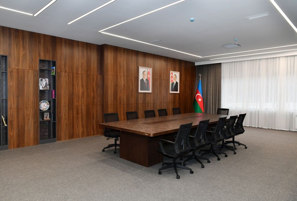 President Ilham Aliyev views conditions created in new administrative building of Shaki City Executive Authority [PHOTO/VIDEO] - Gallery Image