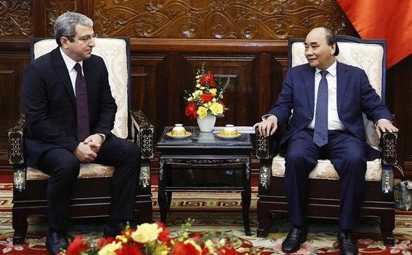 President Phuc: Vietnam wants to import crude oil from Azerbaijan