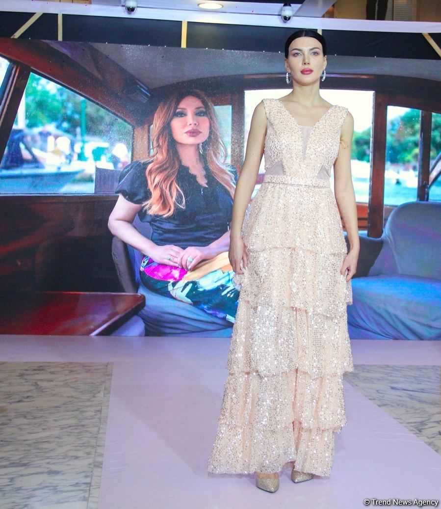 Inspired by Venice, famed fashion designer presents new collection [PHOTO] - Gallery Image