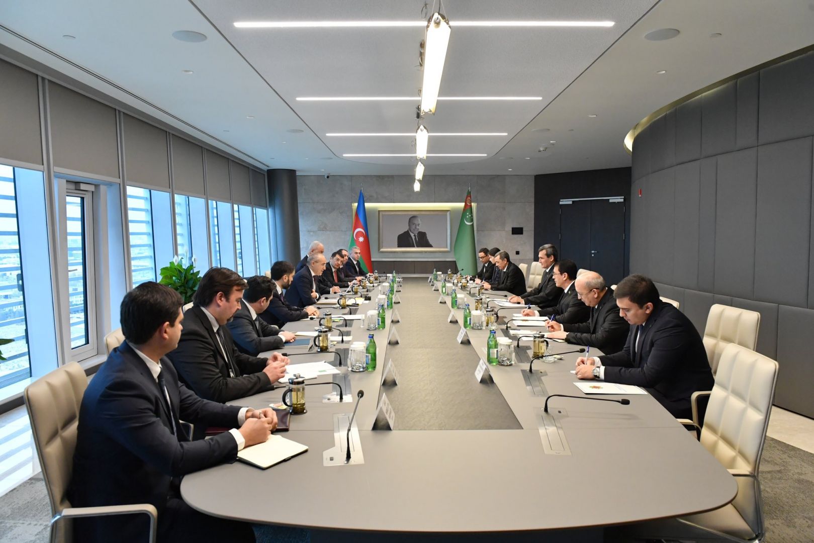 Azerbaijan, Turkmenistan discuss cooperation expansion [PHOTO]