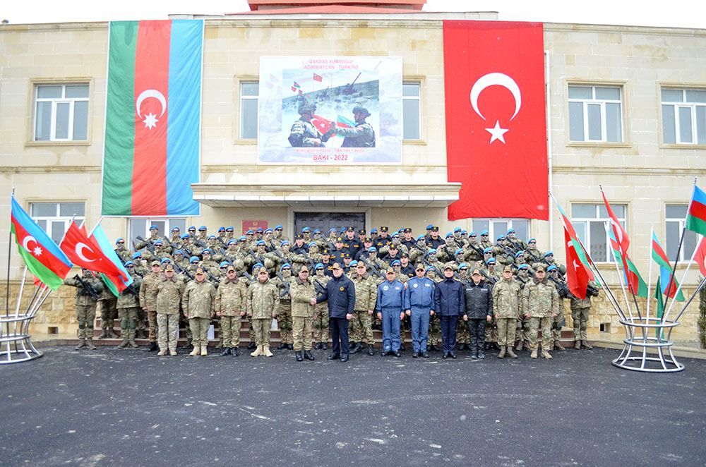 Azerbaijani, Turkish defense ministers award servicemen involved in Fraternal Fist military drills [PHOTO/VIDEO] - Gallery Image