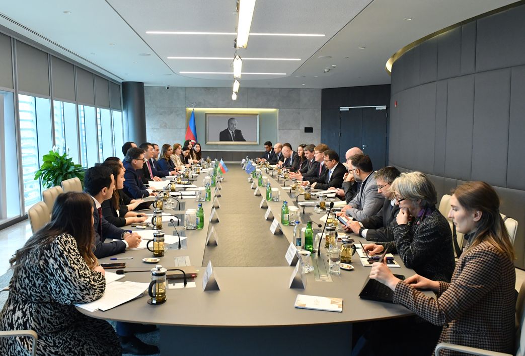 Azerbaijan, EU discuss energy co-op, attracting investment in renewable energy [PHOTO] - Gallery Image