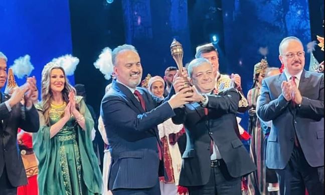 Bursa hands symbol of cultural capital over to Shusha [PHOTO]