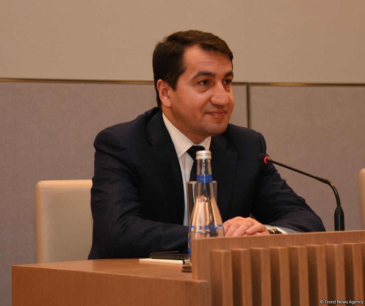 Azerbaijani official informs heads of diplomatic missions about situation on Shusha-Khankandi road