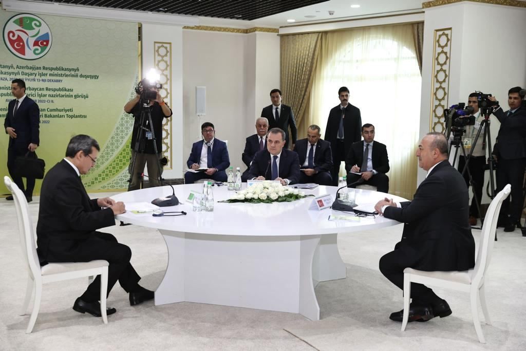 Azerbaijani top diplomat on vitality of peace deal with Armenia, lauds Baku-Ankara-Ashgabat summit